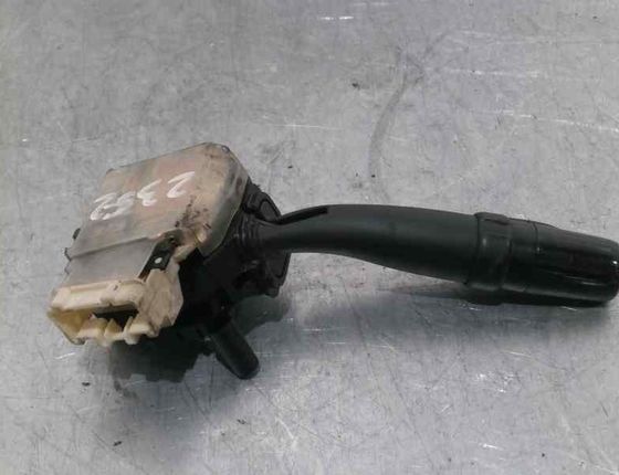 TOYOTA Avensis 2 generation (2002-2009) Переключатель света 21683194