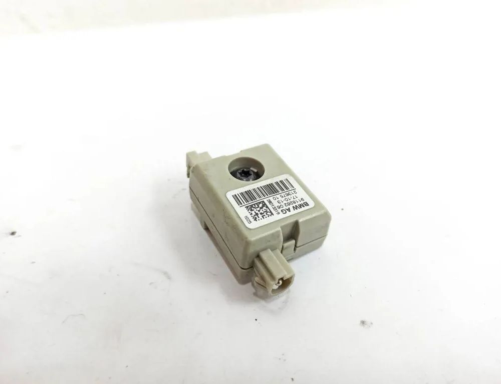 BMW 5 Series F10/F11 (2009-2017) Антенный модуль 9118262,28213319,213675,21367510,911826206 32866201