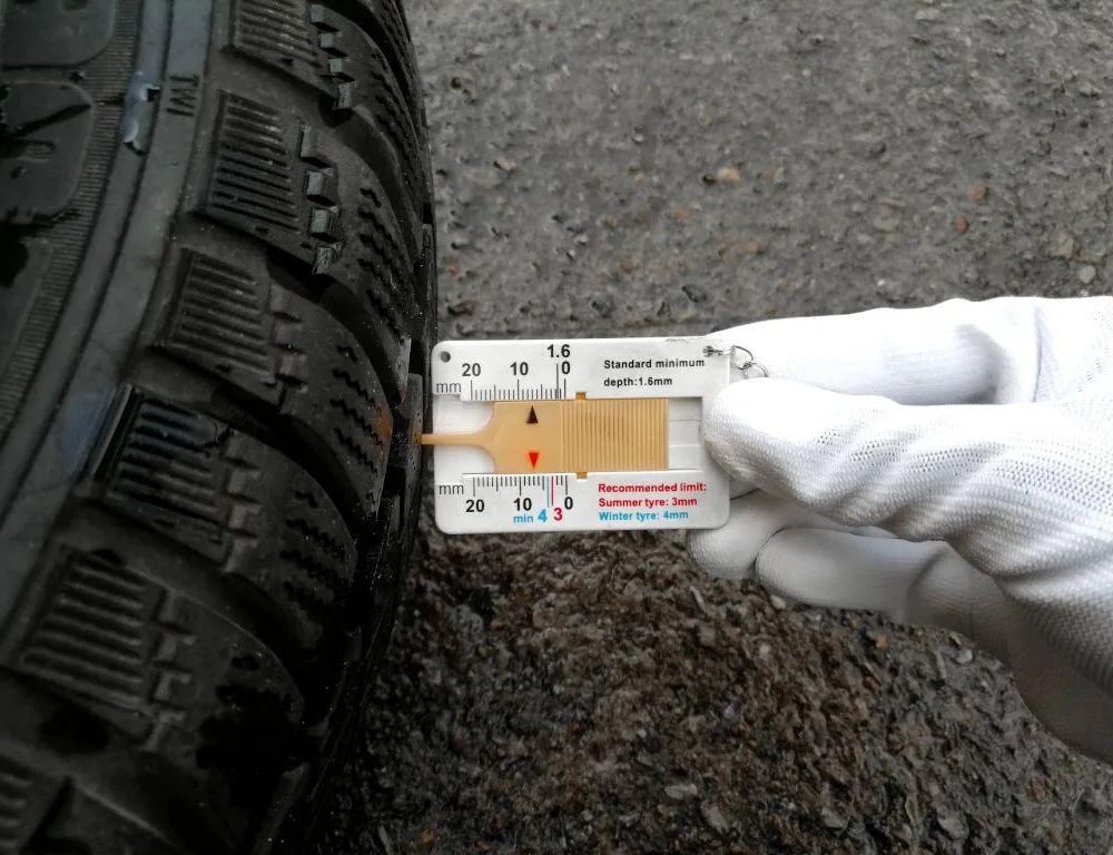 TOYOTA Prius 2 generation (XW20) (2003-2011) Шина 027696,17570R13 32876863