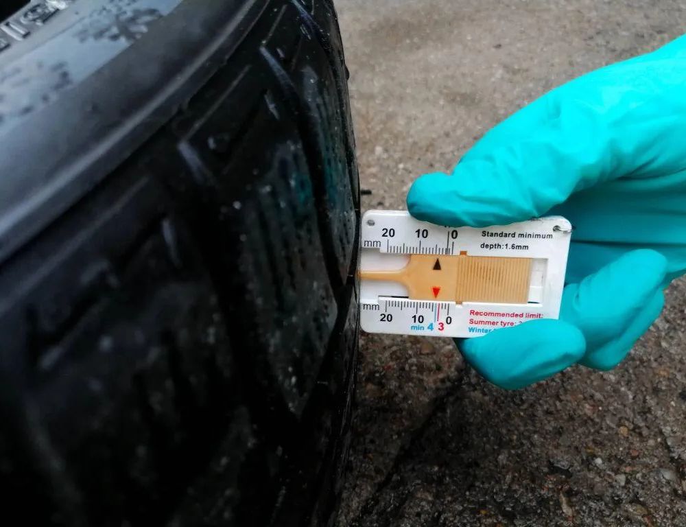 MERCEDES-BENZ M-Class W164 (2005-2011) Шина 20555R16,012710 32876864