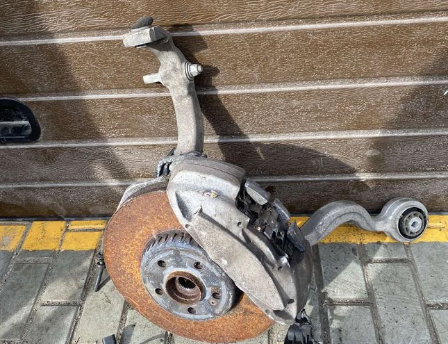 MERCEDES-BENZ GLC 253 (2015-2019) Маточина переднього лівого колеса #G976,A2055468180,2130100 26879650