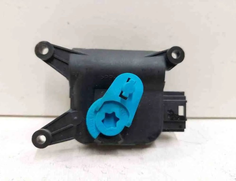 VOLKSWAGEN Touran 1 generation (2003-2015) Клапаны управления внутренним подогревом 132801343,1K1907511F 32722378