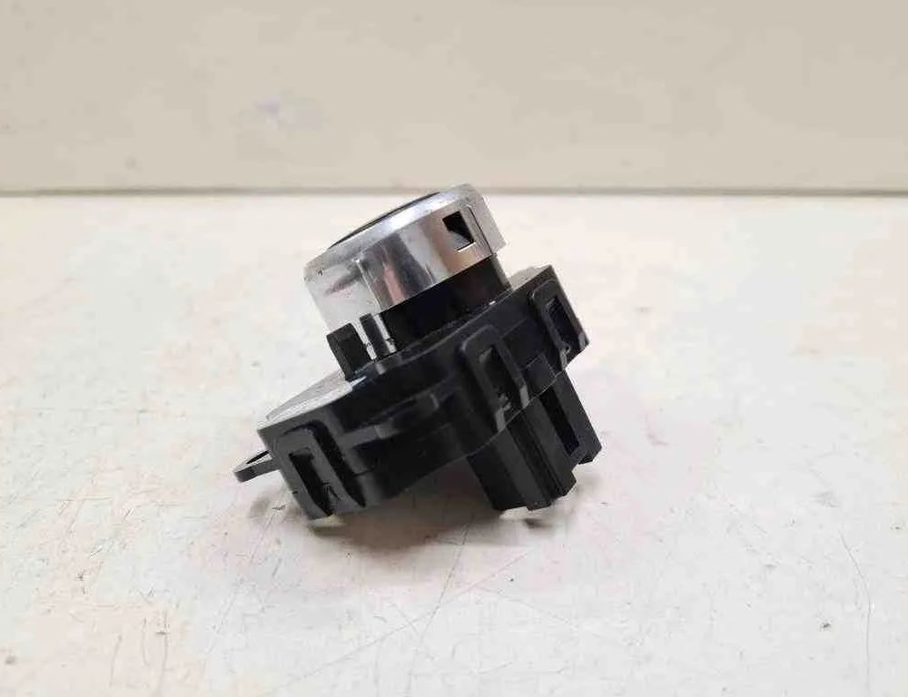 BMW 5 Series F10/F11 (2009-2017) Кнопка запалювання 3393020303,9263436,926343601 32728778