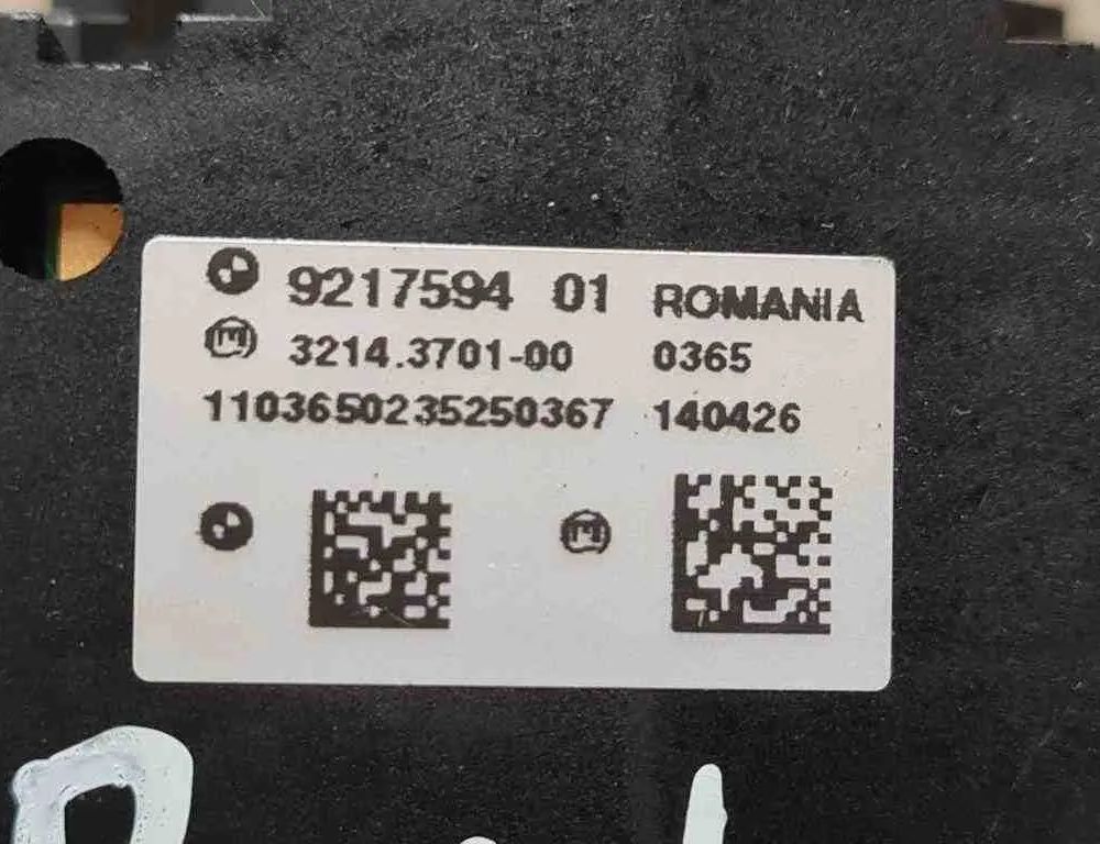BMW 5 Series F10/F11 (2009-2017) Кнопка ручного гальма 3214370100,61319217594,61319318730,9350899,9355233,9217594,9229412,61316822518,61319350899,61319385029,921759401,61319229412,61319877889,6822518,9318730,9385029,61319355233 32728954