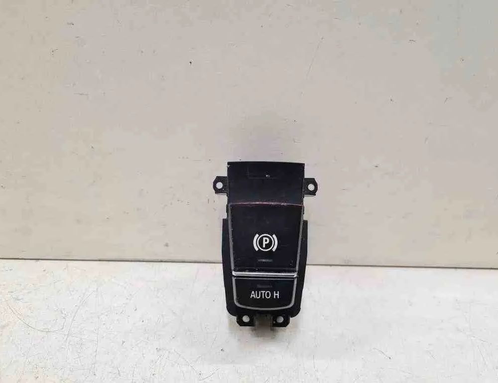 BMW 5 Series F10/F11 (2009-2017) Кнопка ручного гальма 3214370100,9217594,921759401 32728973