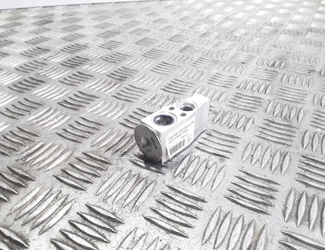 VOLKSWAGEN Golf 7 generation (2012-2024) Клапан расширения кондиционера воздуха 5Q0820679E 27975688