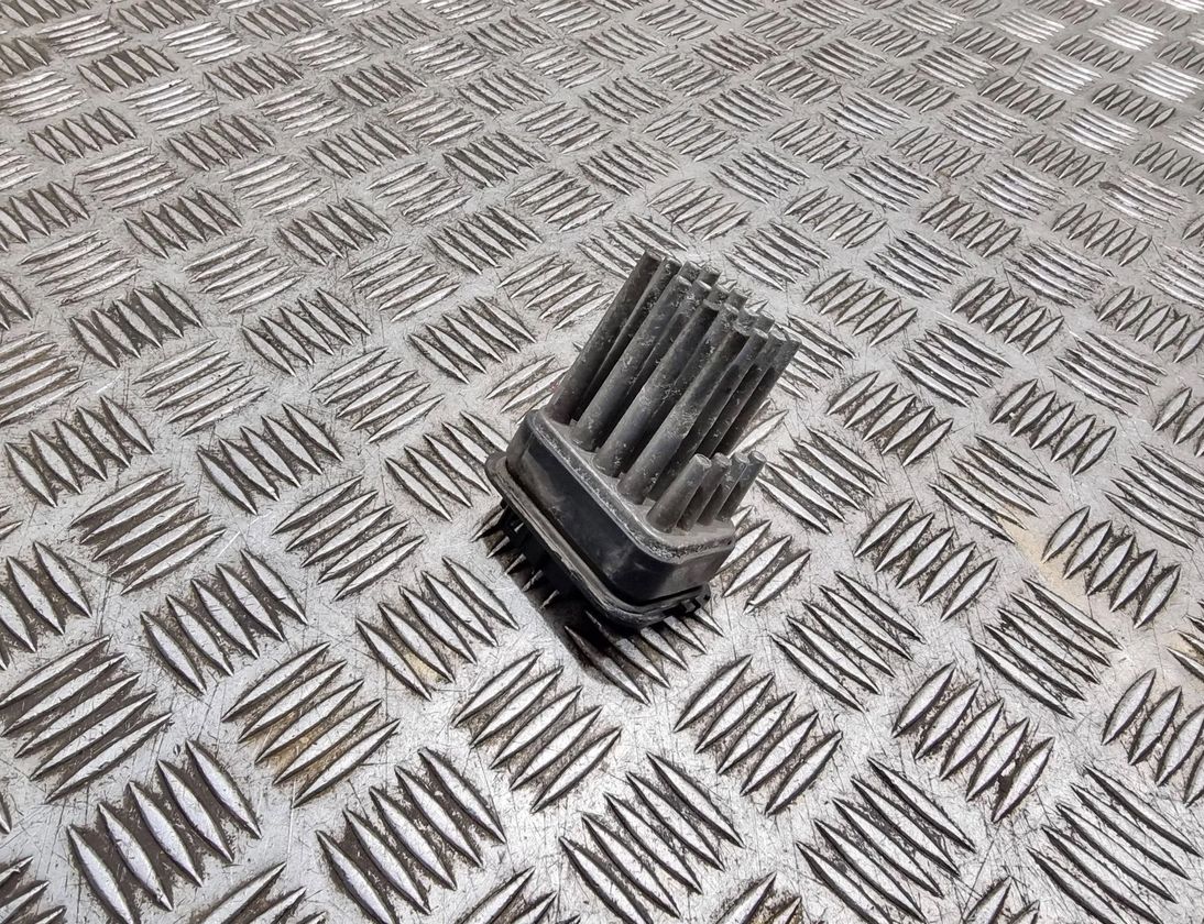 OPEL Astra H (2004-2014) Реле вентилятора печки салона 52488536,5399960010 28260880