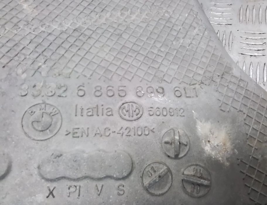 BMW 7 Series F01/F02 (2008-2015) Задня ліва Н-подібна вилка 6865899 22607543