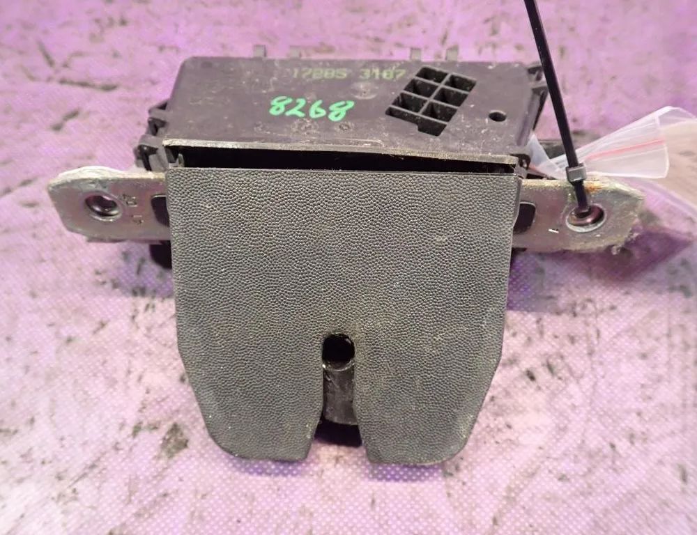 OPEL Astra H (2004-2014) Замок багажника 13117285 29855309