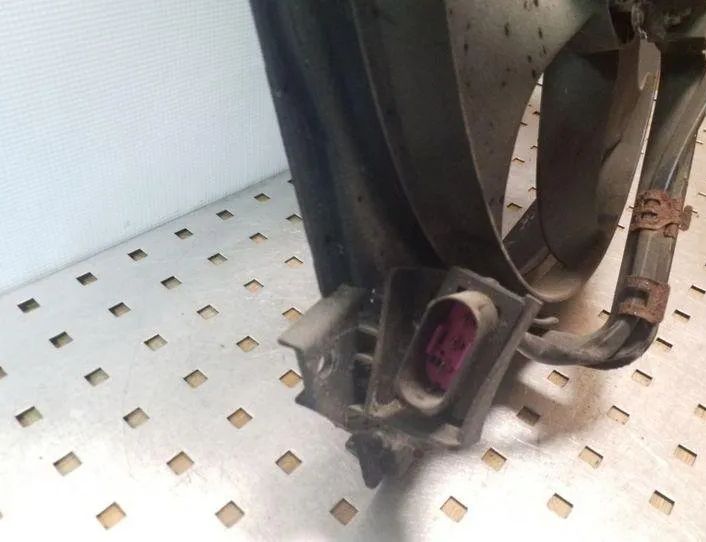 SEAT Cordoba 2 generation (1999-2009) Диффузор 6Q0121207 25122221