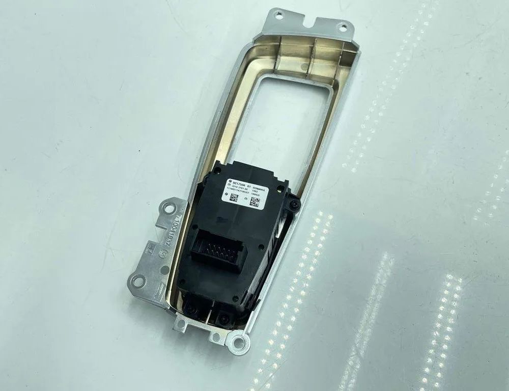 BMW 5 Series F10/F11 (2009-2017) Кнопка ручного гальма 9217594 31522885