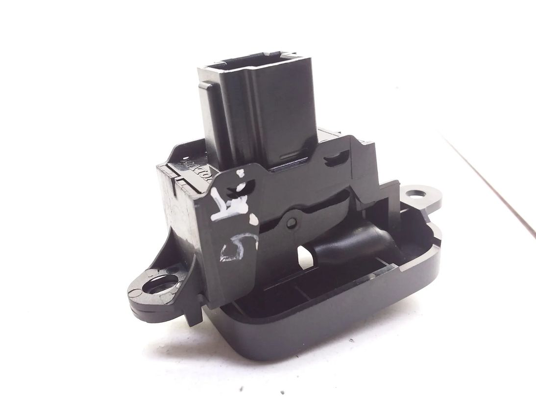 VOLVO V50 1 generation (2003-2012) Кнопка стеклоподъемника задней левой двери 03451400,65884,30658449 11344986