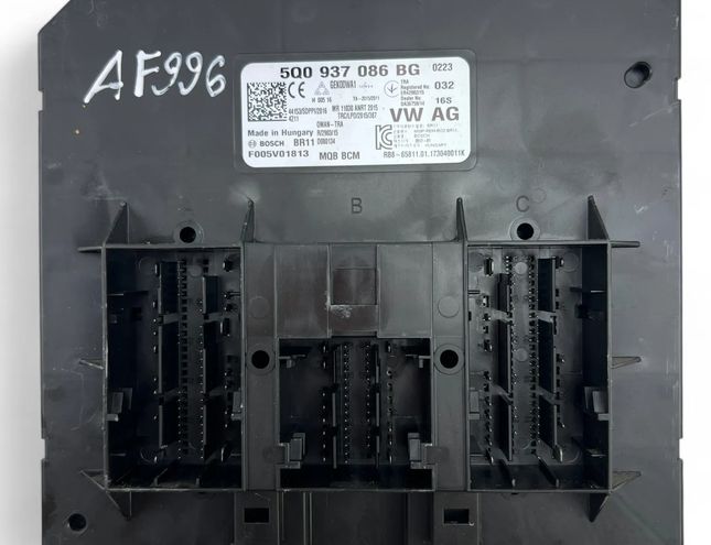VOLKSWAGEN Passat B8 (2014-2023) Блок управления Комфорт 5Q0937086BG 33056349