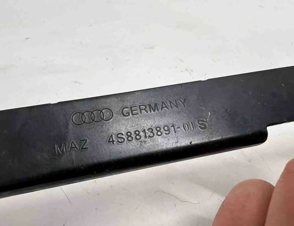 AUDI R8 2 generation (2015-2024) Додаткові внутрішні деталі двигуна 4S8813891 32603441