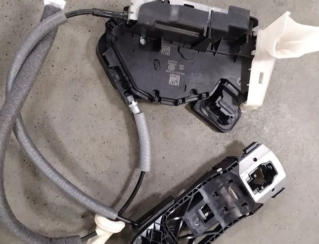 AUDI Q4 Sportback e-tron 1 generation (2021-2024) Замок двери передний правый 5TC837016D 29531484