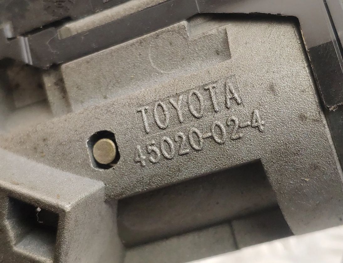 TOYOTA Corolla E120 (2000-2008) Рулевой механизм 45020024,4520002180,8978302020 13718698