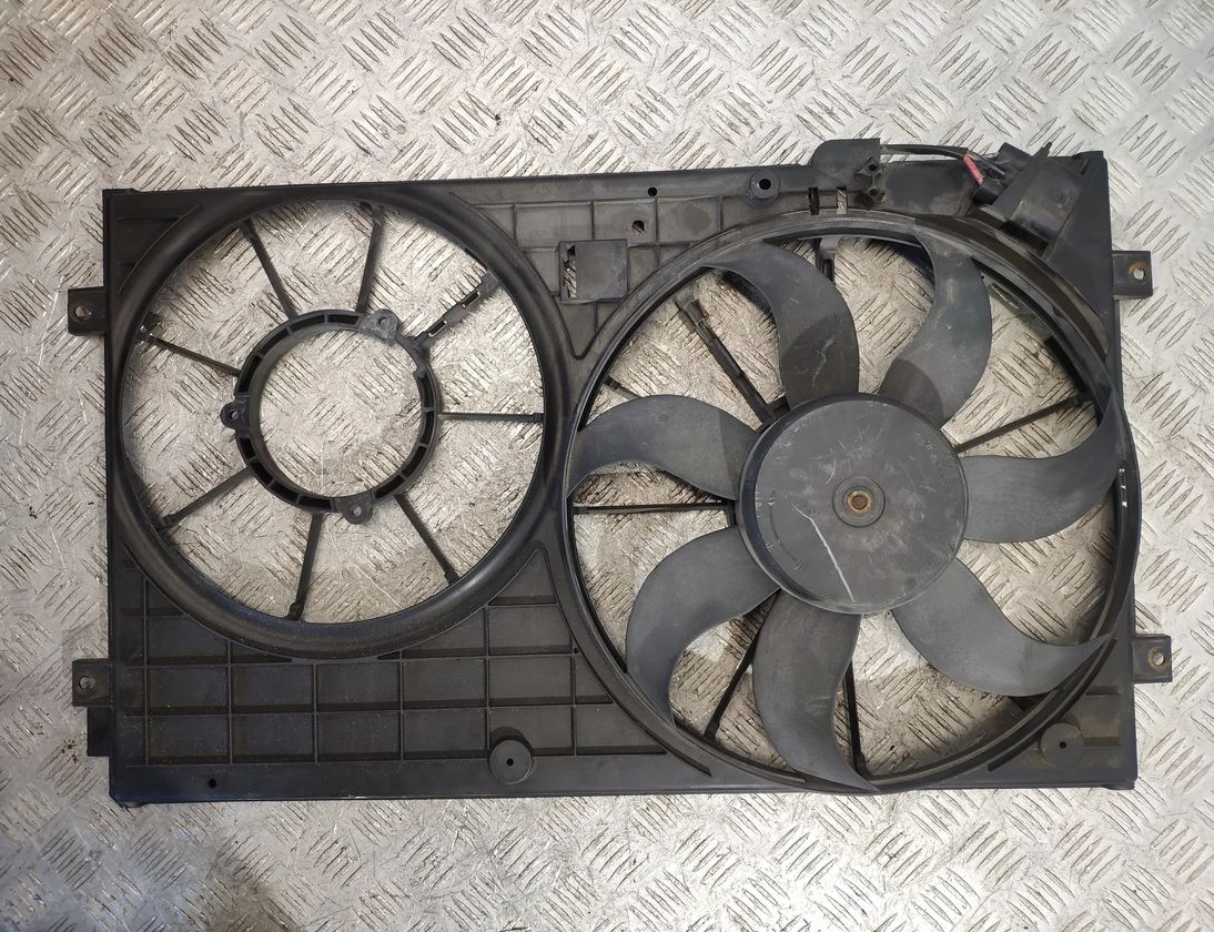 VOLKSWAGEN Touran 1 generation (2003-2015) Вентилятор радіатора 1K0121207T 15226050