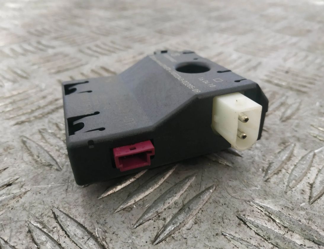 BMW X5 E70 (2006-2013) Антенный модуль 9141491 18308038