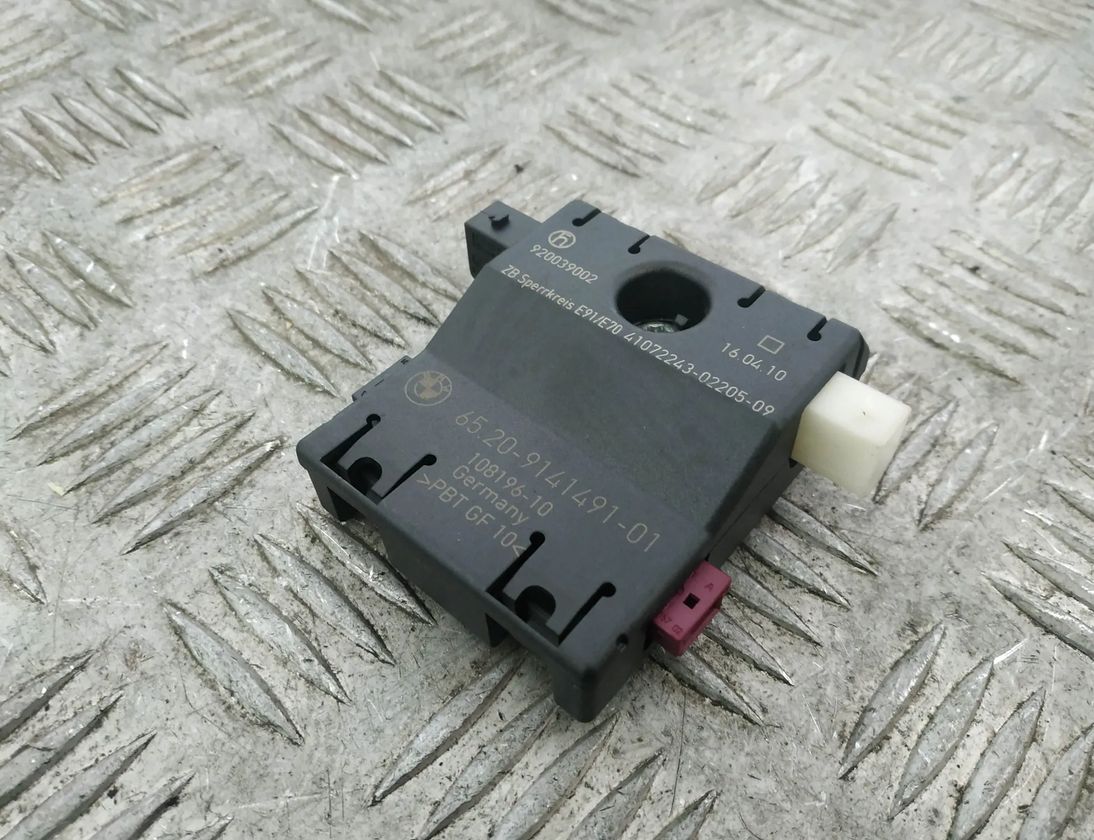 BMW X5 E70 (2006-2013) Антенный модуль 9141491 18308038