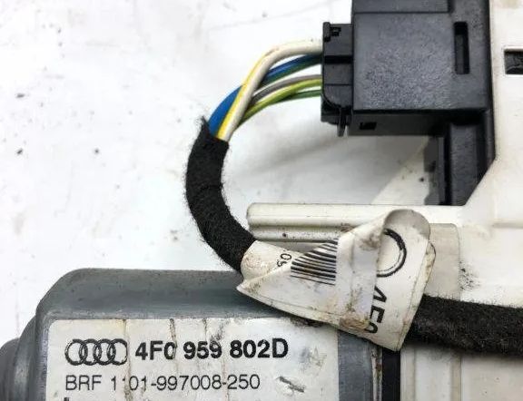AUDI A6 C8/4K (2018-2024) Маторчик стеклоподъемника передней левой двери 4F0959802D,1101997008250 32208764