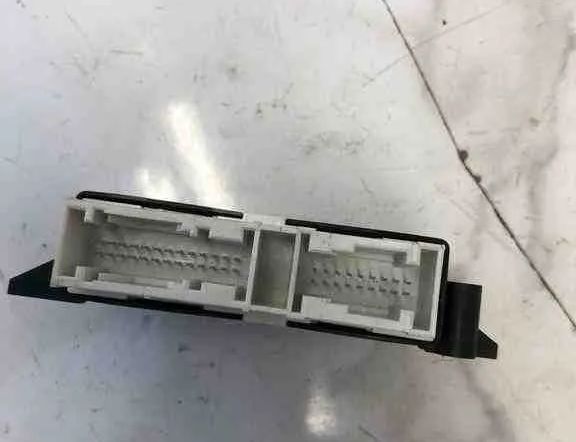 AUDI A3 8V (2012-2020) Установка контролю відстані паркування 5QA919283A,313096,5QA919283 32603579