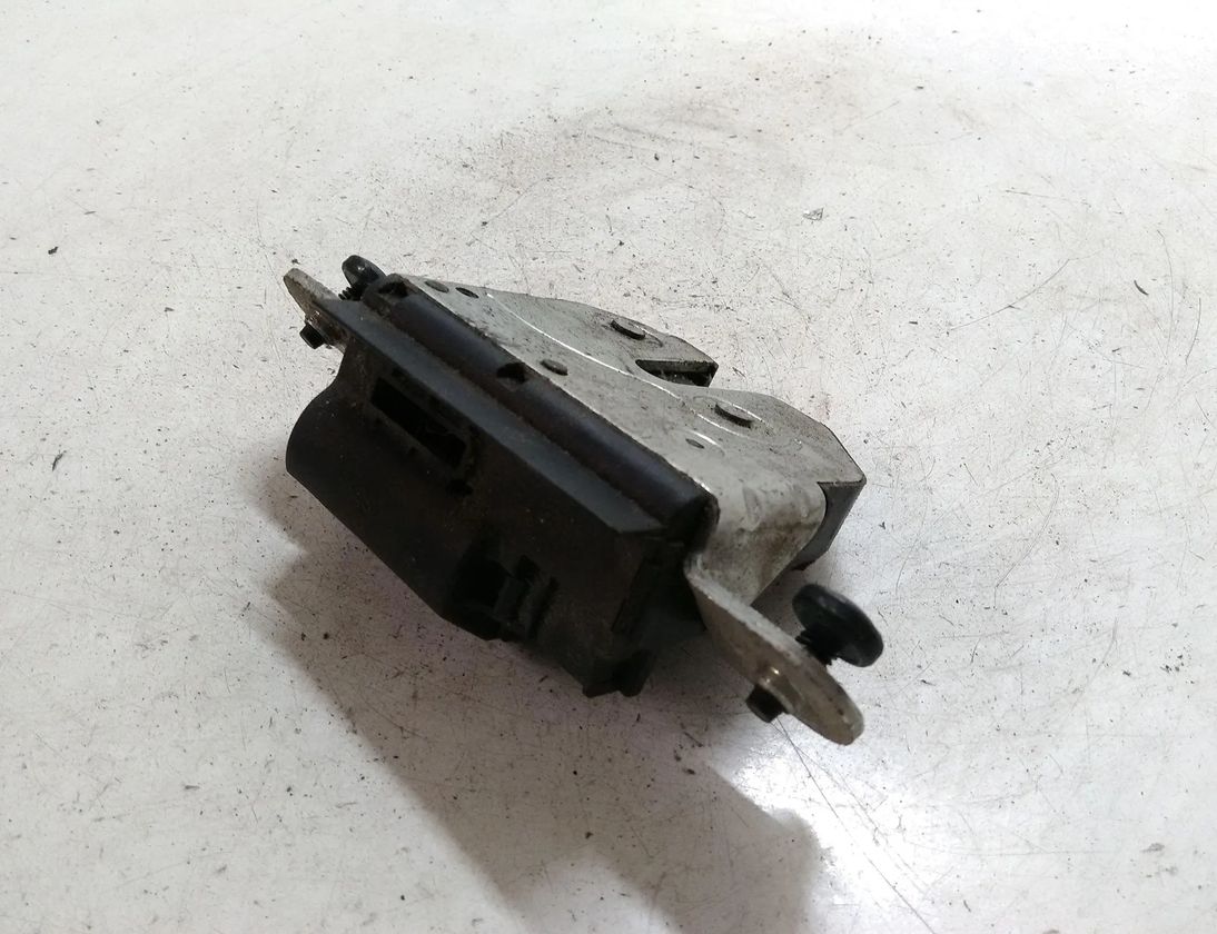 OPEL Corsa D (2006-2020) Замок багажника 55701971 28437612