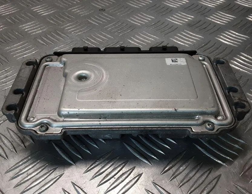 CITROËN Xsara Picasso 1 generation (1999-2010) Блок управления двигателем 9663518680 30486704