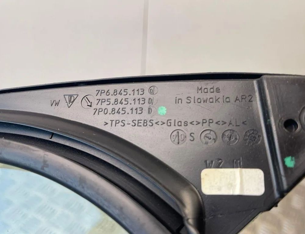 VOLKSWAGEN Touareg 2 generation (2010-2018) Стеклянная рейка передней двери 7P6845113,43R004344 31275012