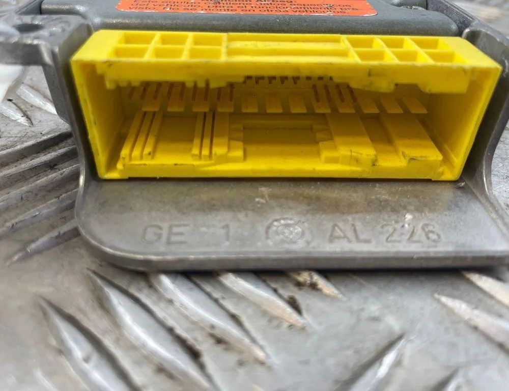 VOLKSWAGEN Golf 4 generation (1997-2006) Блок управління системою SRS 6Q0909605A 31604068