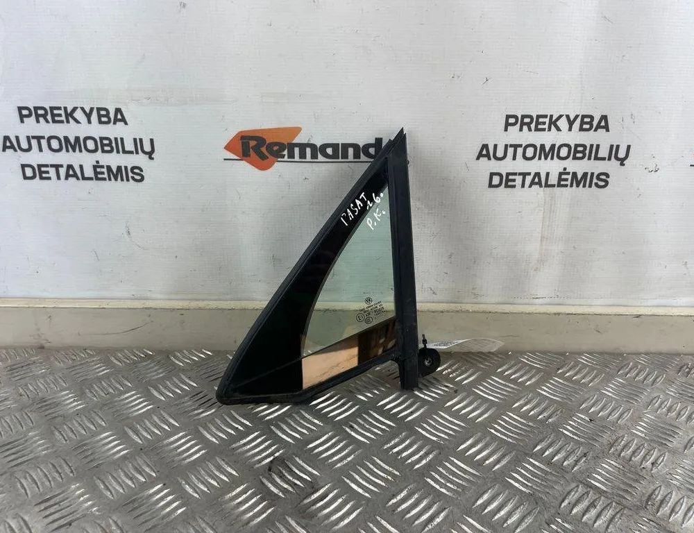 VOLKSWAGEN Passat B8 (2014-2023) Стеклянная рейка передней двери 3G0845113C 31605032