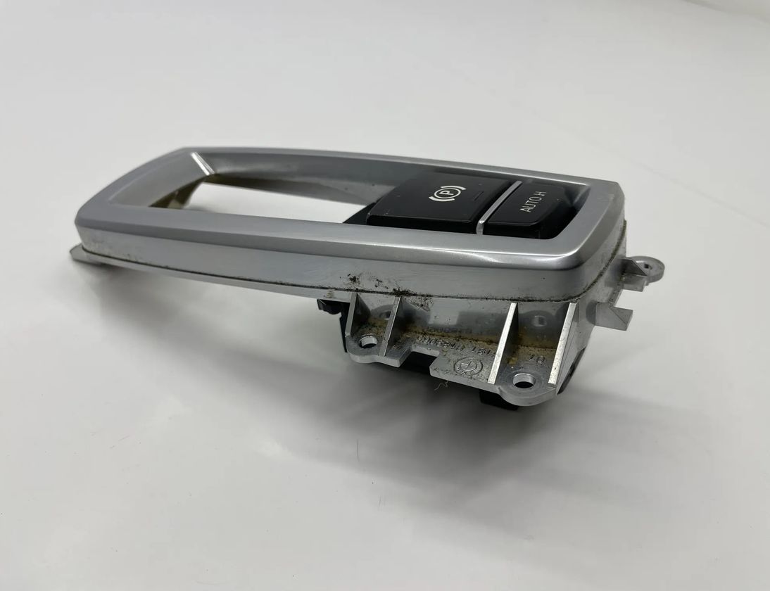 BMW 7 Series F01/F02 (2008-2015) Кнопка ручного гальма 9159997 23550450