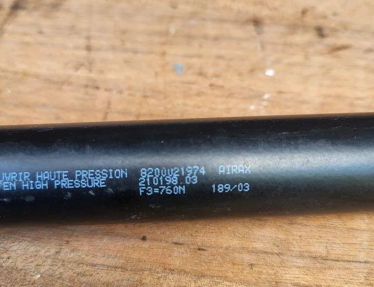 RENAULT Espace 4 generation (2002-2014) Правий газовий демпфер задньої дверці 8200021974 31510474