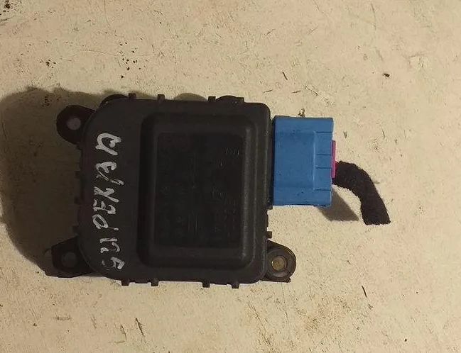 SKODA Superb 1 generation (2001-2008) Клапаны управления внутренним подогревом 700035693F00,8D1820511B 31476019