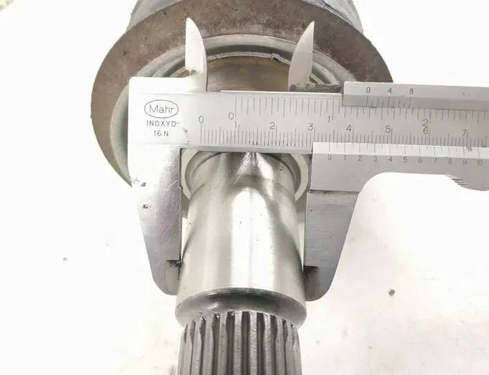 MERCEDES-BENZ C-Class W204/S204/C204 (2004-2015) Полуось задняя левая 2043502110,A2043502110 27147545