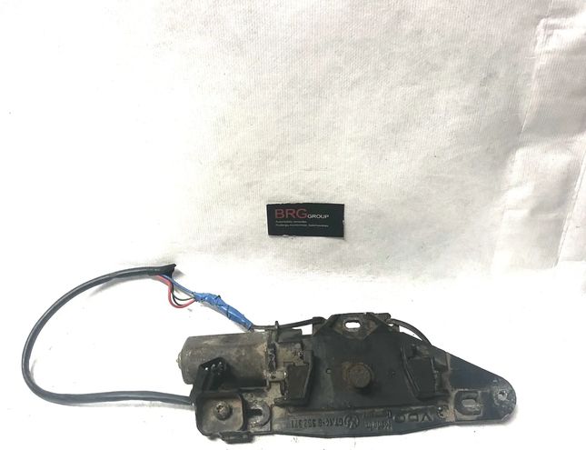 BMW 5 Series E39 (1995-2004) Двигун плавного закривання багажника задніх дверей 8362371,SEE,PICTURE,WIRING,NOT,TESTED 21645857