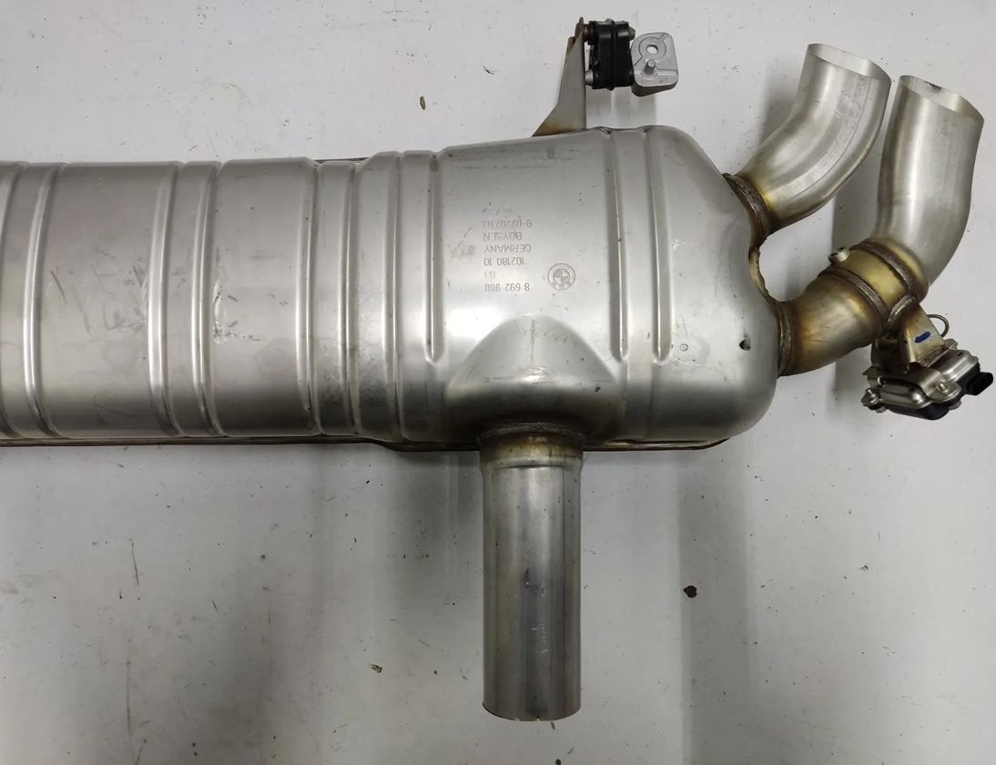 BMW 8 Series G14/G15/G16 (2018-2024) Глушник Вихлопний бак 8482536,8692988,8631988,8623424 28251710