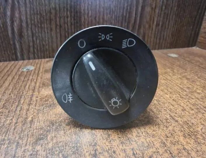 VOLKSWAGEN Golf 4 generation (1997-2006) Блок керування перемикачем фар 1C0941531 27335309