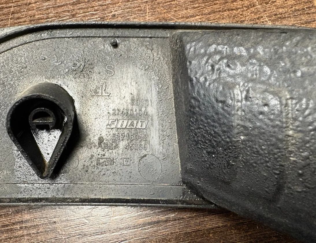 FIAT Grande Punto 1 generation (2006-2008) Противотуманка заднего бампера 51718012,27470104 32144042