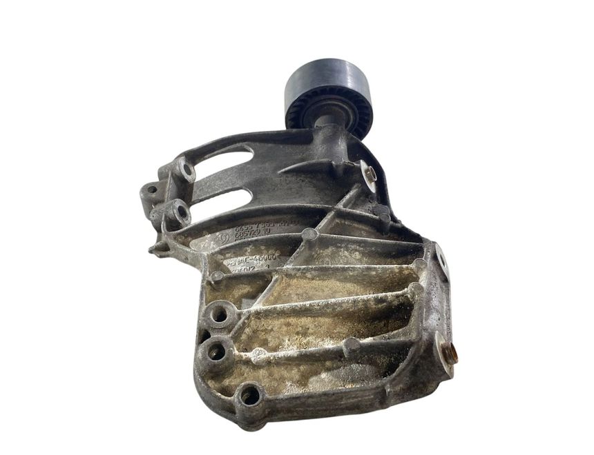 BMW 5 Series F10/F11 (2009-2017) Кронштейн компресора кондиціонера 7585167 28683274