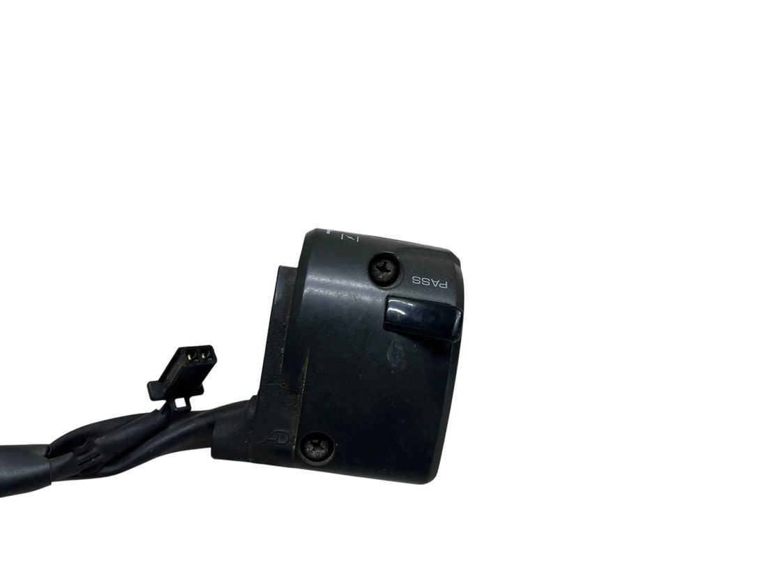 YAMAHA XJ 1 generation (2002-2010) Лівий бічний перемикач передач LH 31797597