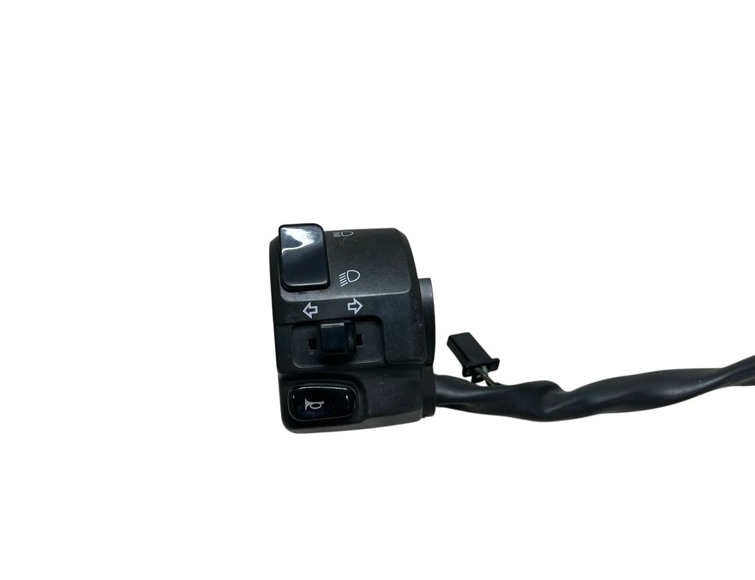 YAMAHA XJ 1 generation (2002-2010) Лівий бічний перемикач передач LH 31797597