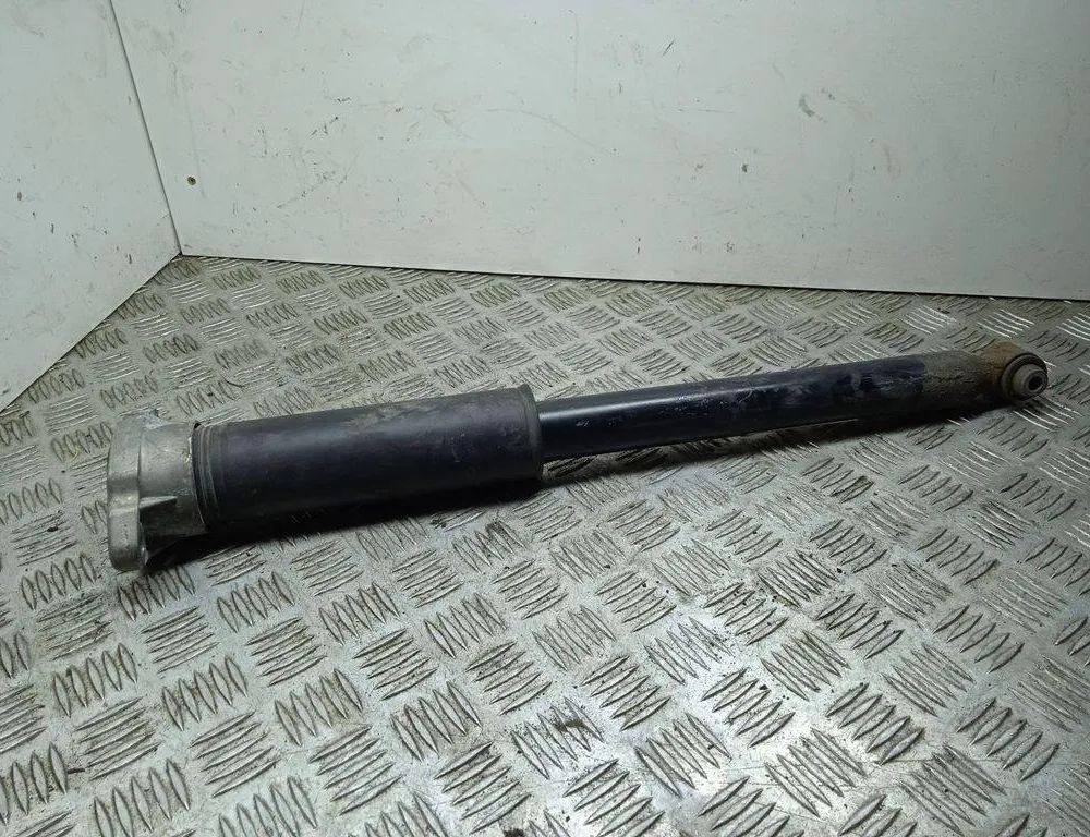 MERCEDES-BENZ C-Class W205/S205/C205 (2014-2023) Задній лівий амортизатор A2053201530 31137407