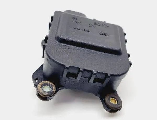 VOLKSWAGEN Passat B5 (1996-2005) Клапаны управления внутренним подогревом 8E1820511B,700035693F00 31073821