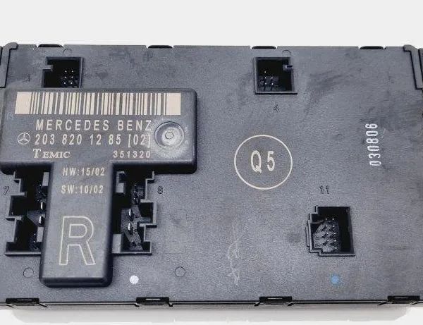 MERCEDES-BENZ C-Class W203/S203/CL203 (2000-2008) Блок управления дверей задние правые 2038201285 31084247