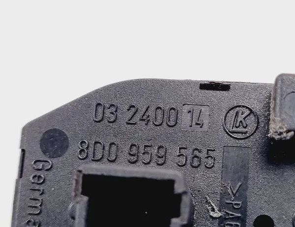 AUDI A4 B5/8D (1994-2001) Переключатель регулировки зеркала 8D0959565 31092983