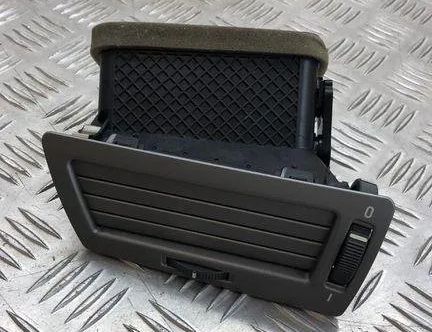 BMW 7 Series E65/E66 (2001-2008) Вентиляционные отверстия в приборной панели 64226911241 31818922