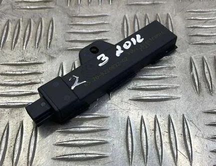 BMW 5 Series F10/F11 (2009-2017) Антенна бесключевого доступа 9220832 31833027