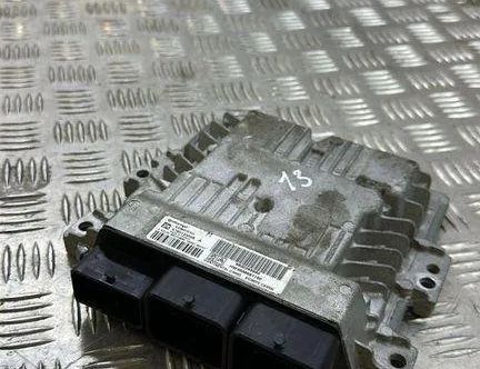 CITROËN C4 Picasso 2 generation (2013-2018) Блок управления двигателем 9800268980 31839714