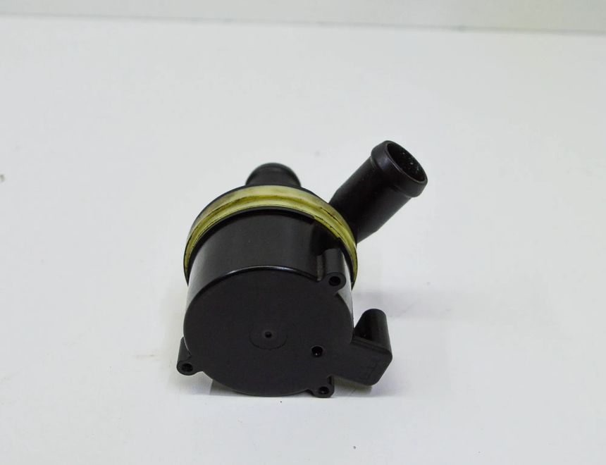 AUDI A4 B8/8K (2011-2016) Моторчик циркуляции охлаждения 059121012B 20386517