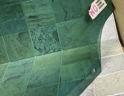 PEUGEOT 5008 1 generation (2009-2016) Стекло задней левой двери 43R002092 21042406